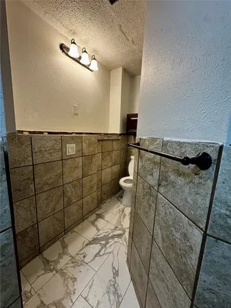 $1,800 | 9227 Laura Koppe Road, Houston, TX 77078