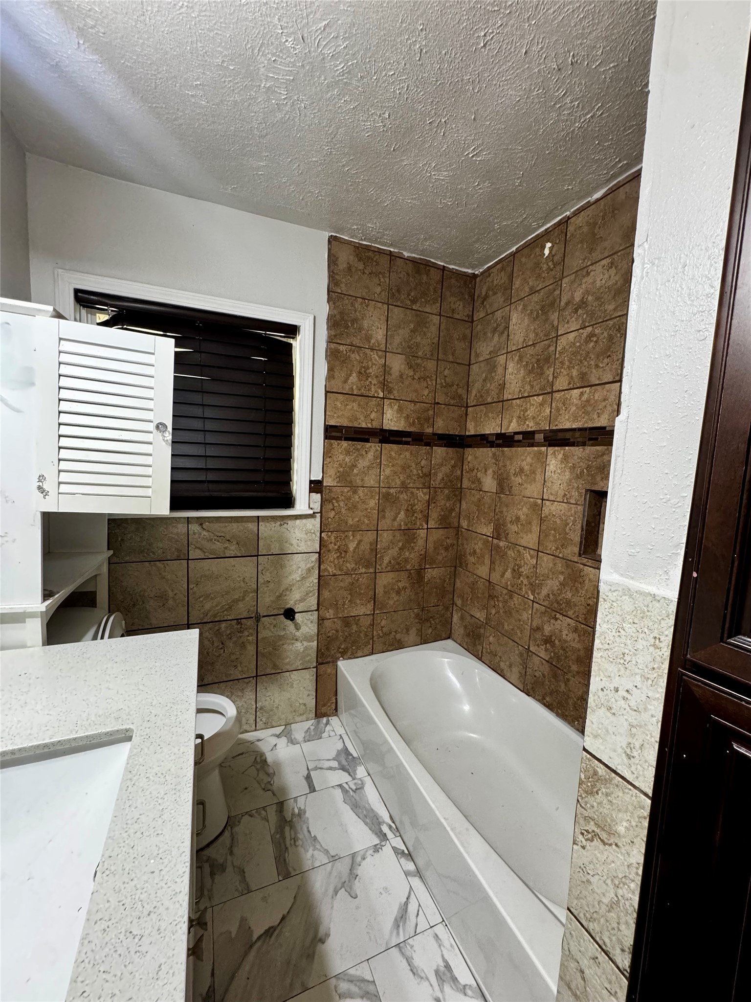 9227 Laura Koppe Road Houston, TX 77078 - Photo 9 of 12