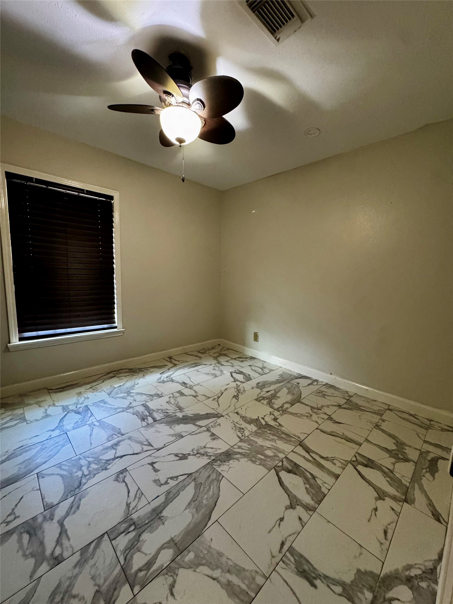 9227 Laura Koppe Road Houston, TX 77078 - Photo 10 of 12