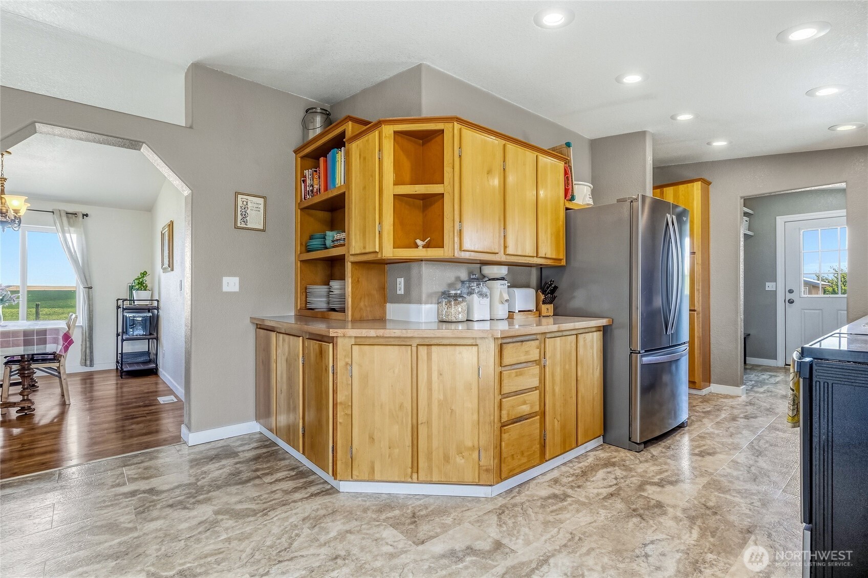 1247 Watson Loop Touchet, WA 99360 - Photo 11 of 40