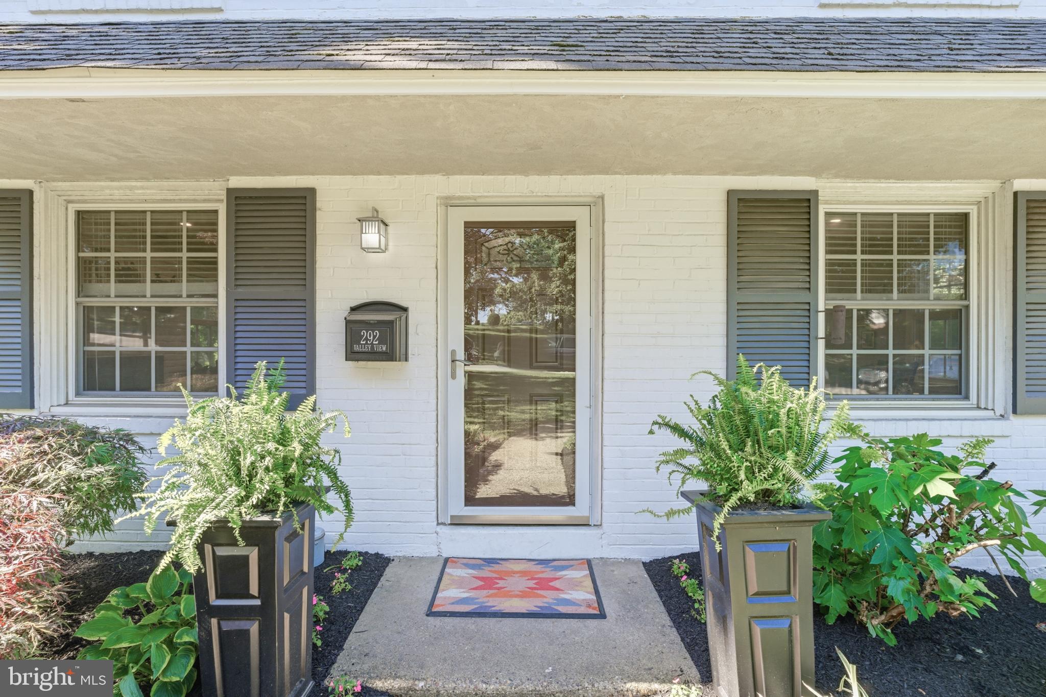292 Valley View Road Springfield, PA 19064 - Photo 4 of 44