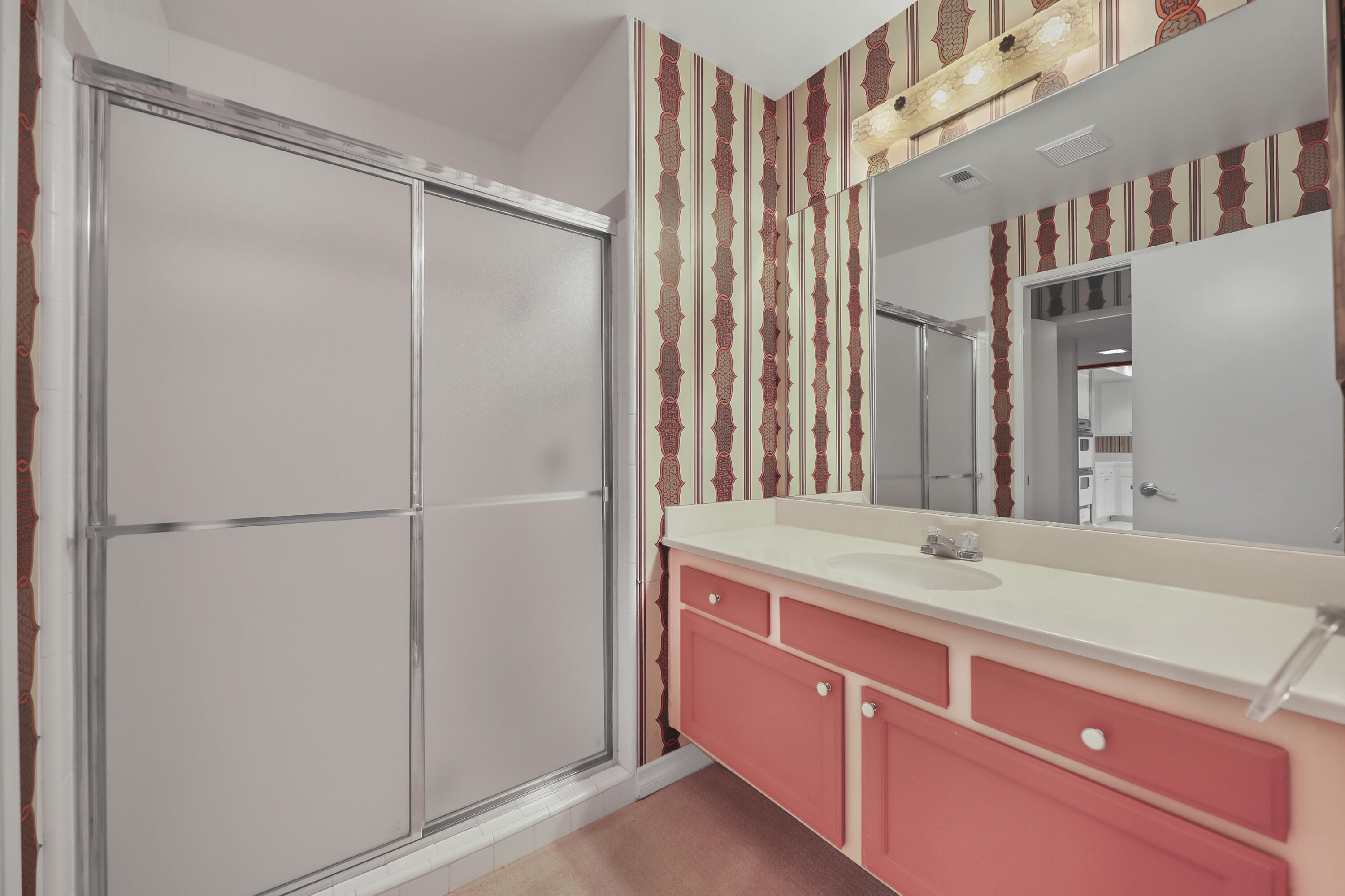 16 Haig Drive Rancho Mirage, CA 92270 - Photo 17 of 35 GUEST BATHROOM