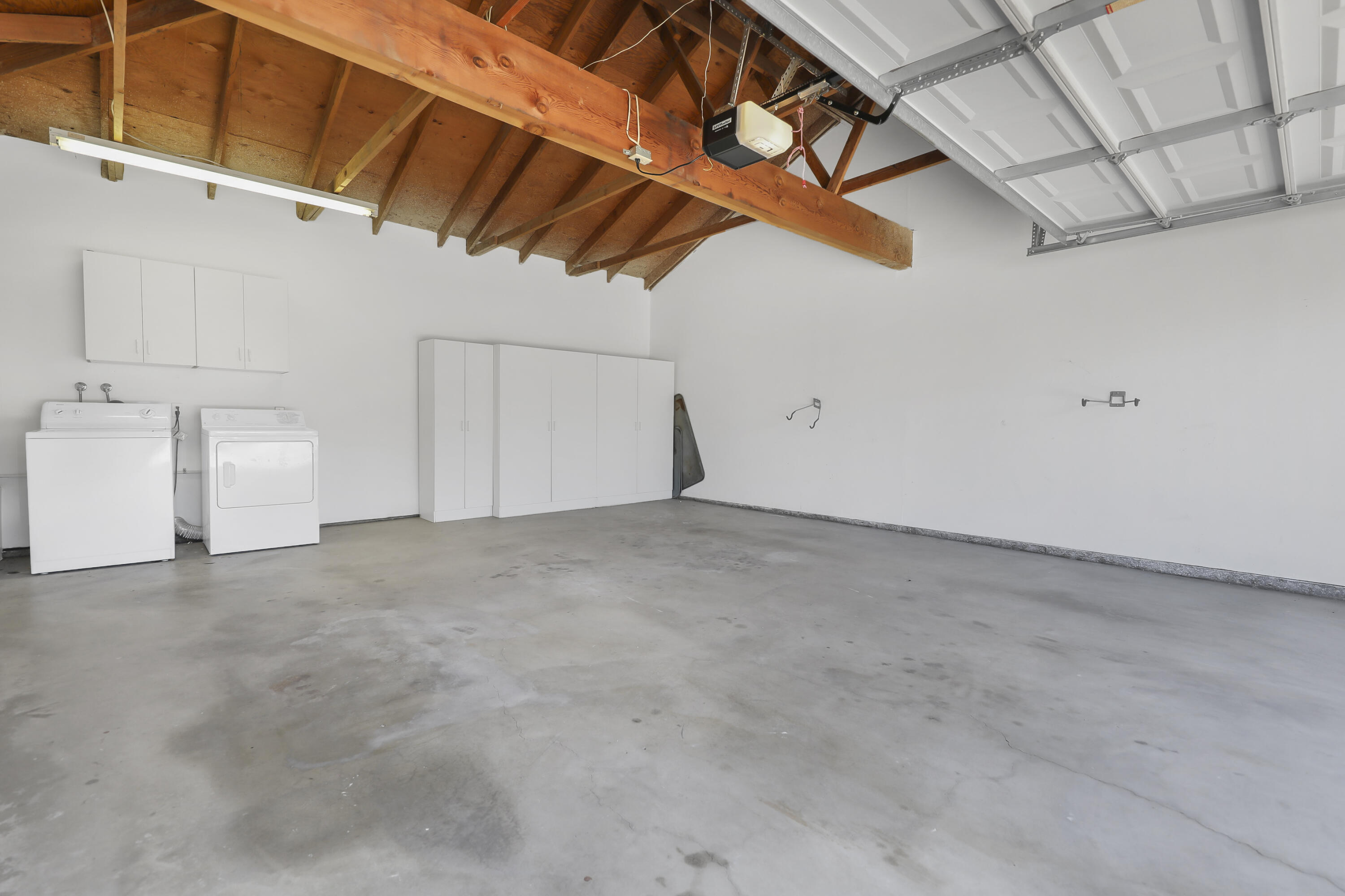 16 Haig Drive Rancho Mirage, CA 92270 - Photo 28 of 35 2-CAR GARAGE