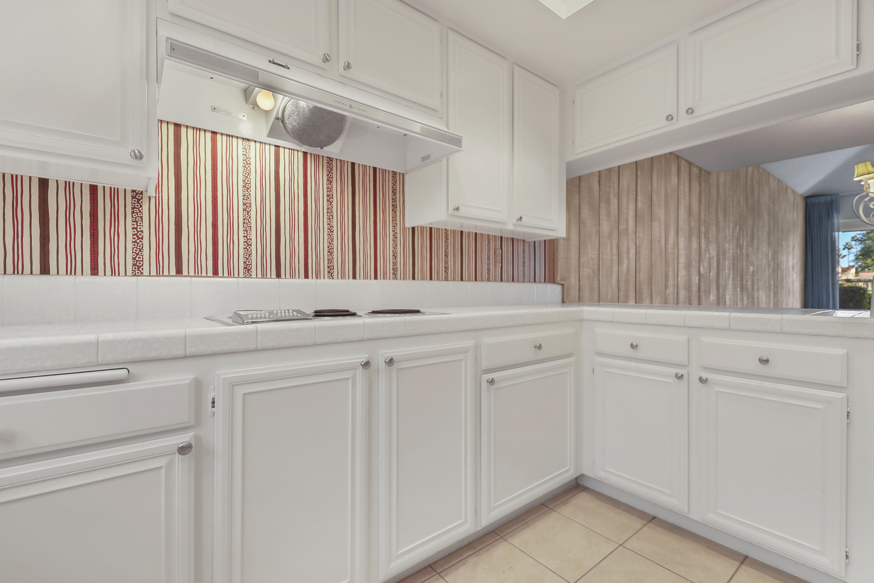 16 Haig Drive Rancho Mirage, CA 92270 - Photo 8 of 35 KITCHEN