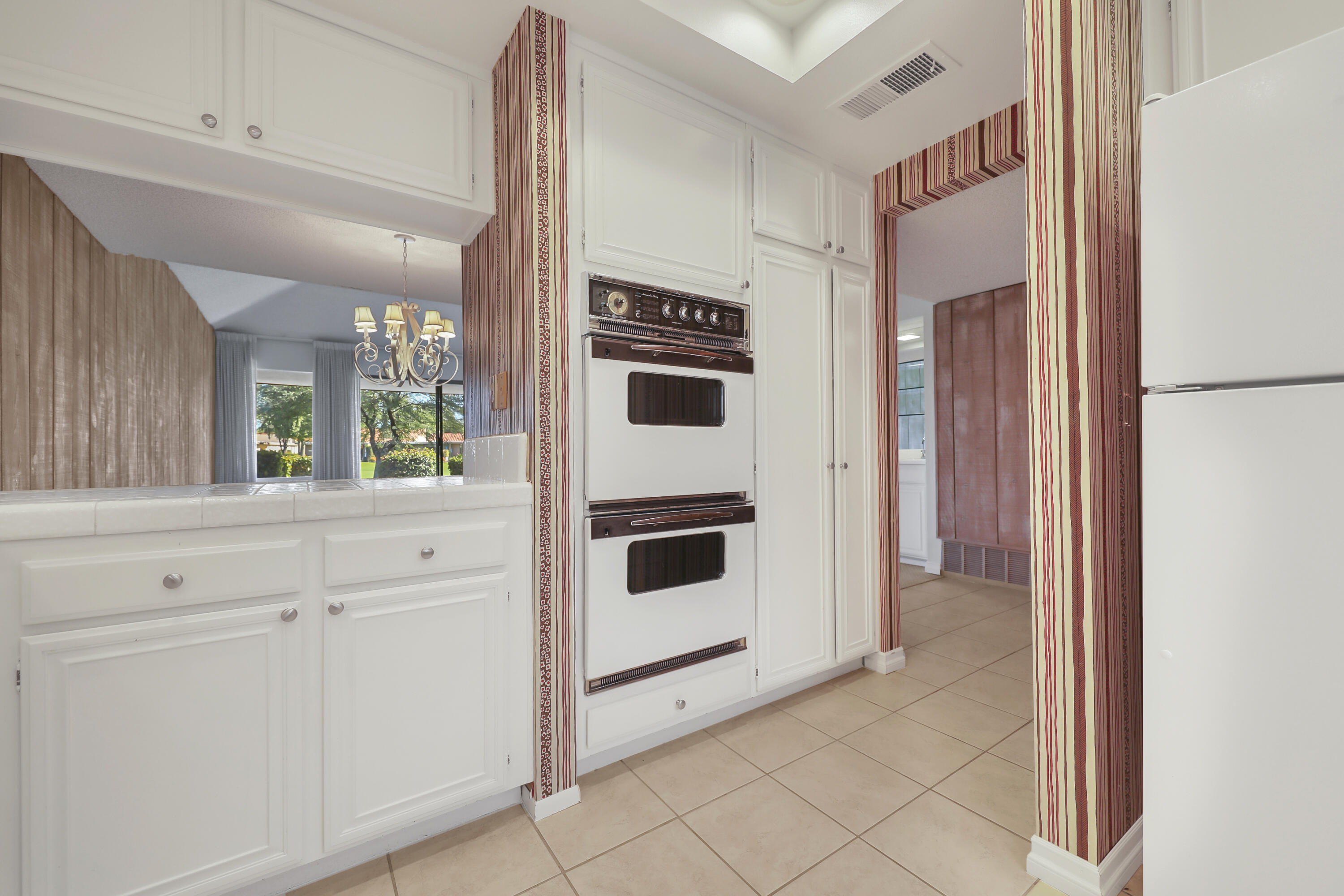 16 Haig Drive Rancho Mirage, CA 92270 - Photo 9 of 35 DOUBLE OVENS