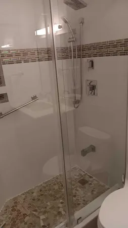 $3,700 | 5450 North Ocean Boulevard, Unit 10, Lauderdale-by-the-Sea, FL 33308