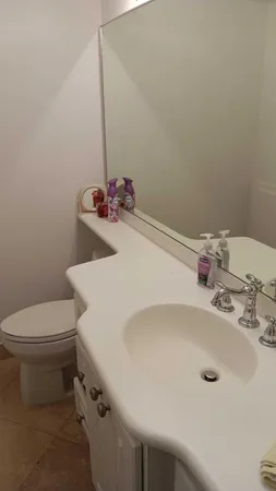 $3,700 | 5450 North Ocean Boulevard, Unit 10, Lauderdale-by-the-Sea, FL 33308