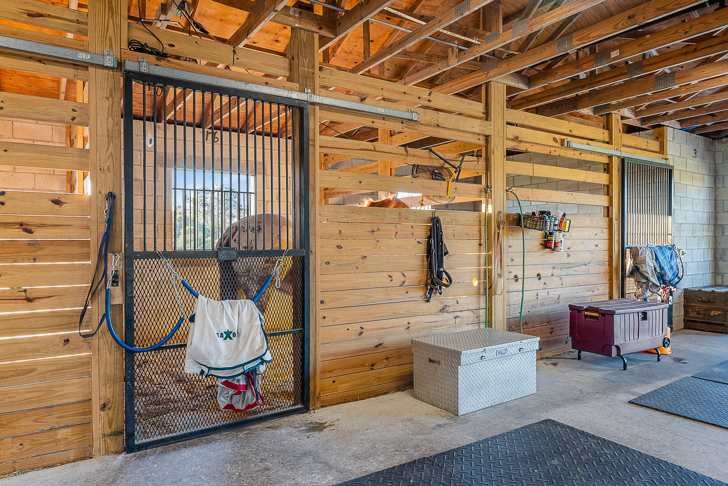 2986 Southwest Trailside Path Stuart, FL 34997 - Photo 20 of 40 a living room with furniture