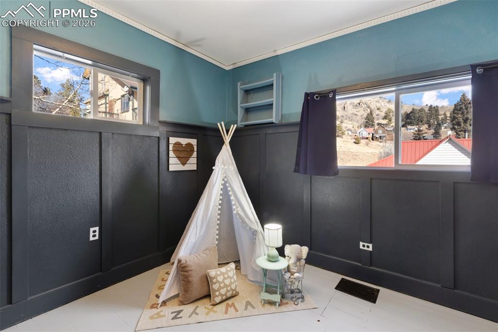 123 7th Street Victor, CO 80860 - Photo 28 of 44 a view of a livingroom with furniture and window