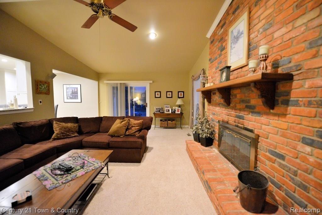 372 Shellbourne Drive Rochester Hills, MI 48309 - Photo 22 of 45