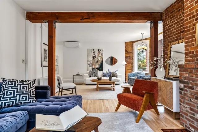 $1,950,000 | 151 Longwood Avenue, Unit 1, Brookline, MA 02446