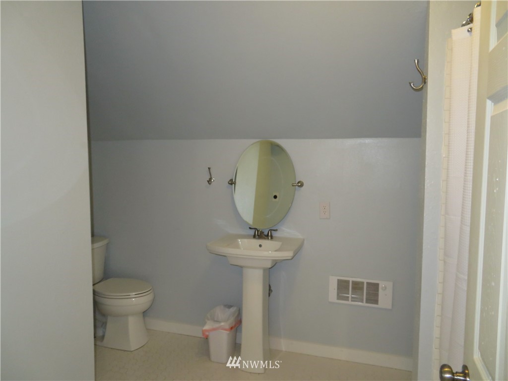 576 Customs Road Curlew, WA 99118 - Photo 14 of 23 Gallery Image 14