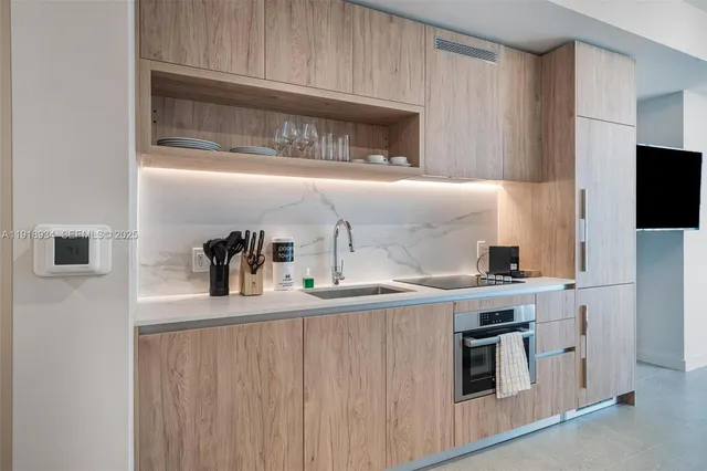 $430,000 | 11 Northeast 6th Street, Unit 2206, Miami, FL 33132