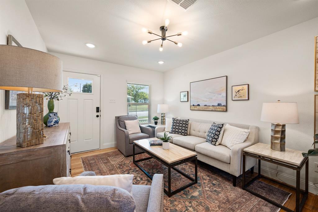 4092 Merida Avenue Fort Worth, TX 76110 - Photo 4 of 19 Recessed Lighting and 2-inch white blinds throughout