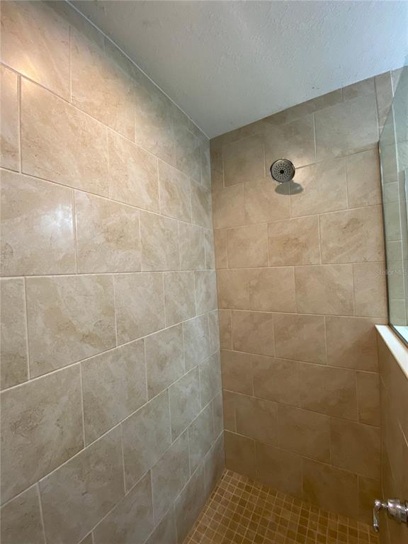 5366 Southwest 197th Terrace Dunnellon, FL 34431 - Photo 15 of 29 a bathroom with a shower