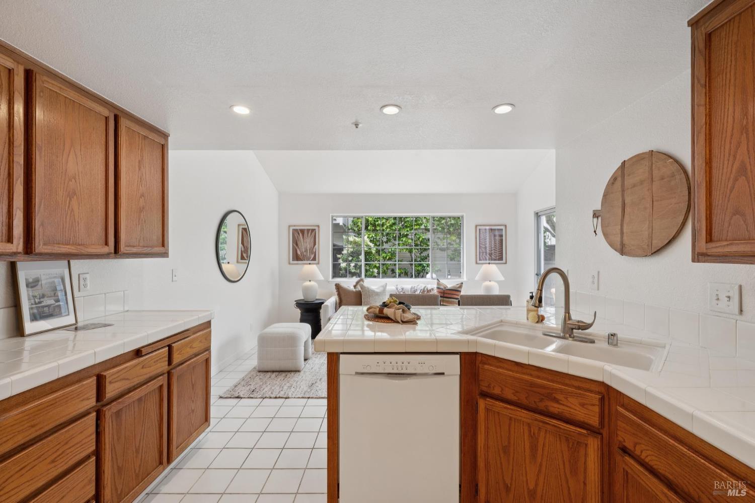154 Ignacio Valley Circle Novato, CA 94949 - Photo 15 of 43