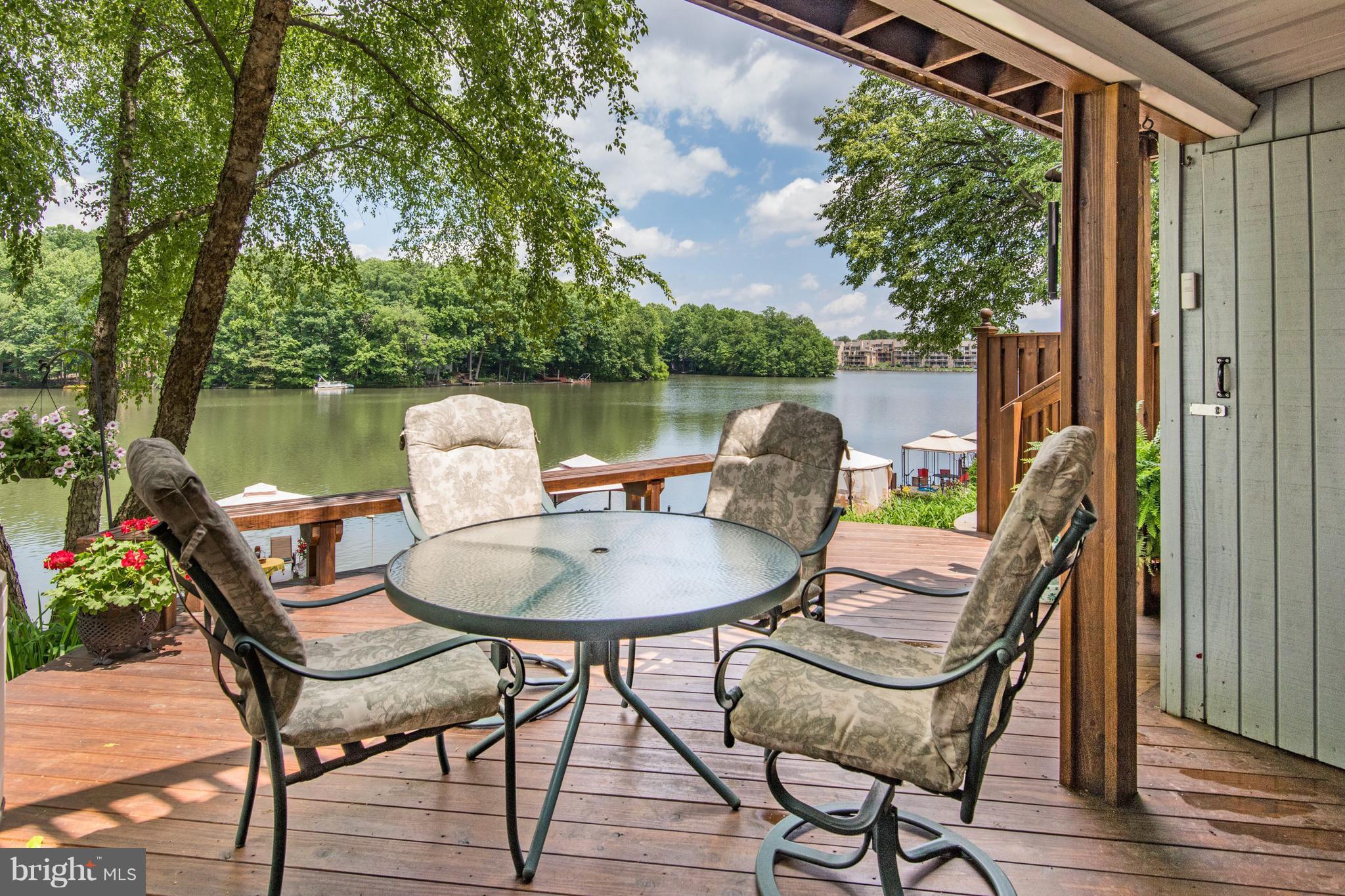 2007 Chadds Ford Drive Reston, VA 20191 - Photo 25 of 30 Lower Deck