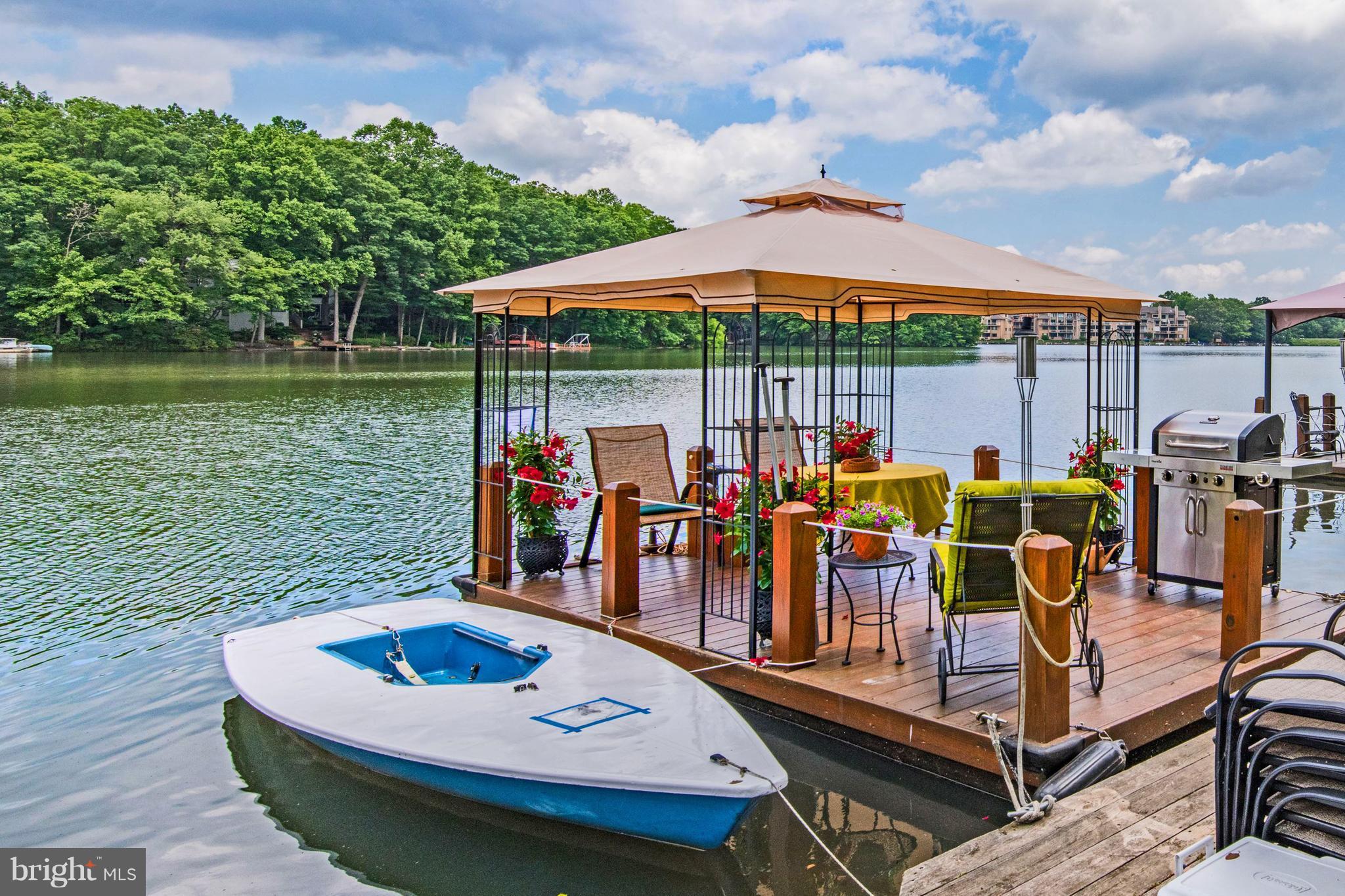 2007 Chadds Ford Drive Reston, VA 20191 - Photo 27 of 30 Lakeside Dock & Boats