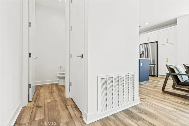 $1,095,000 | 609 South Lyon Street, Santa Ana, CA 92705