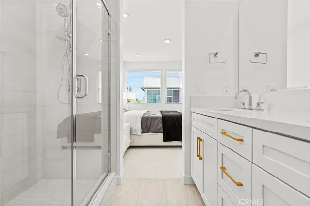 $1,095,000 | 609 South Lyon Street, Santa Ana, CA 92705