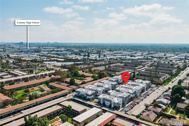$1,095,000 | 609 South Lyon Street, Santa Ana, CA 92705