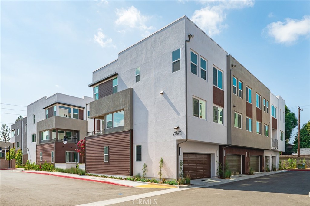 609 South Lyon Street Santa Ana, CA 92705 - Photo 49 of 52 a front view of a building
