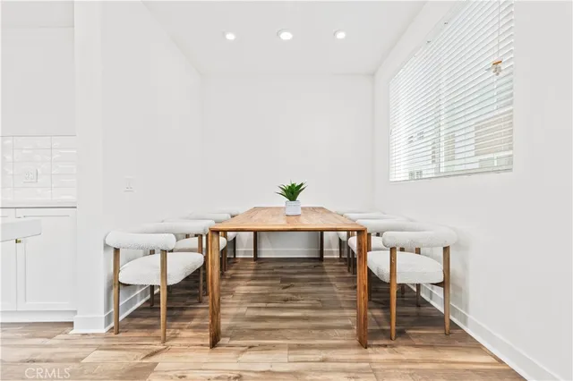 $1,095,000 | 609 South Lyon Street, Santa Ana, CA 92705