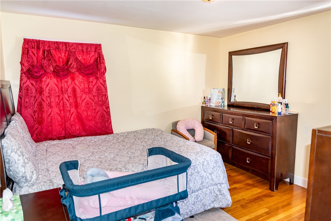 139 Flora Avenue Woonsocket, RI 02895 - Photo 11 of 21
