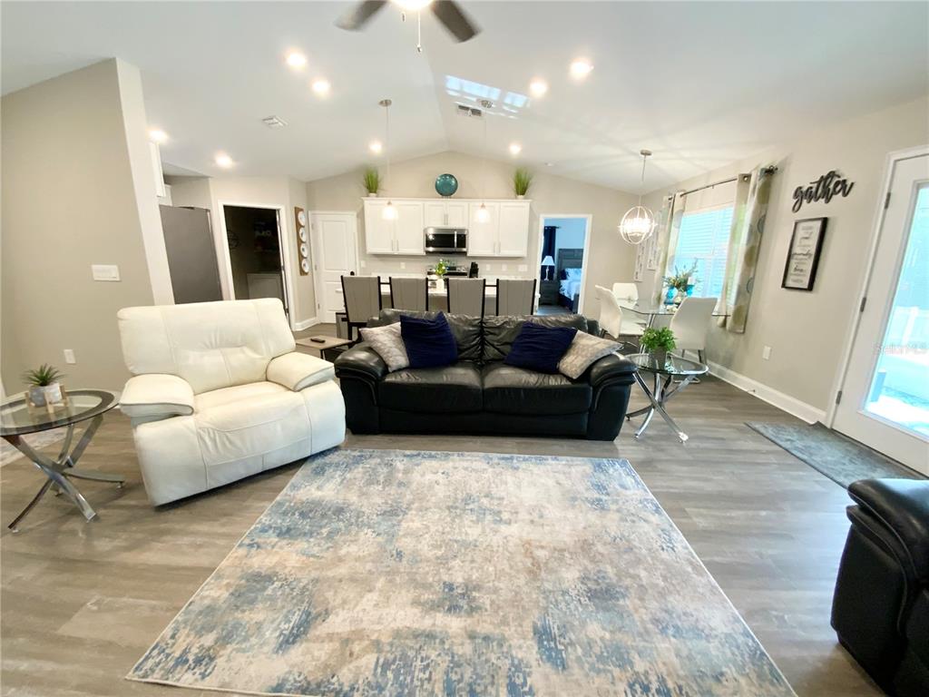 692 Howard Road Auburndale, FL 33823 - Photo 5 of 59