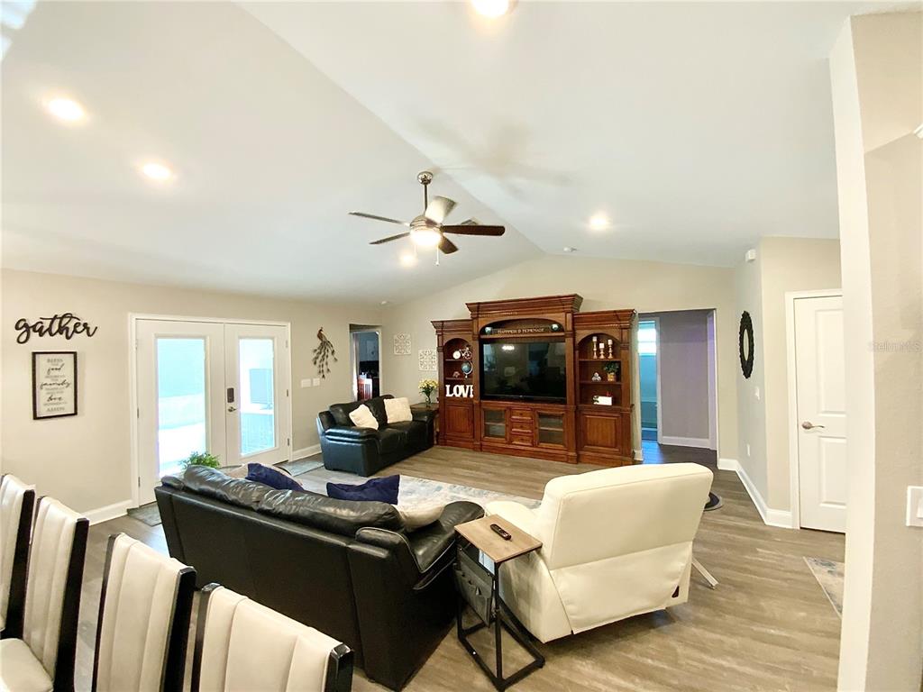 692 Howard Road Auburndale, FL 33823 - Photo 7 of 59