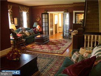 124 Bridge Street Spring City, PA 19475 - Photo 3 of 9 Great Room
