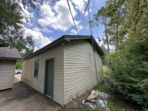 $155,999 | 537 Tree Line Drive, Onalaska, TX 77360