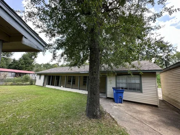 $155,999 | 537 Tree Line Drive, Onalaska, TX 77360