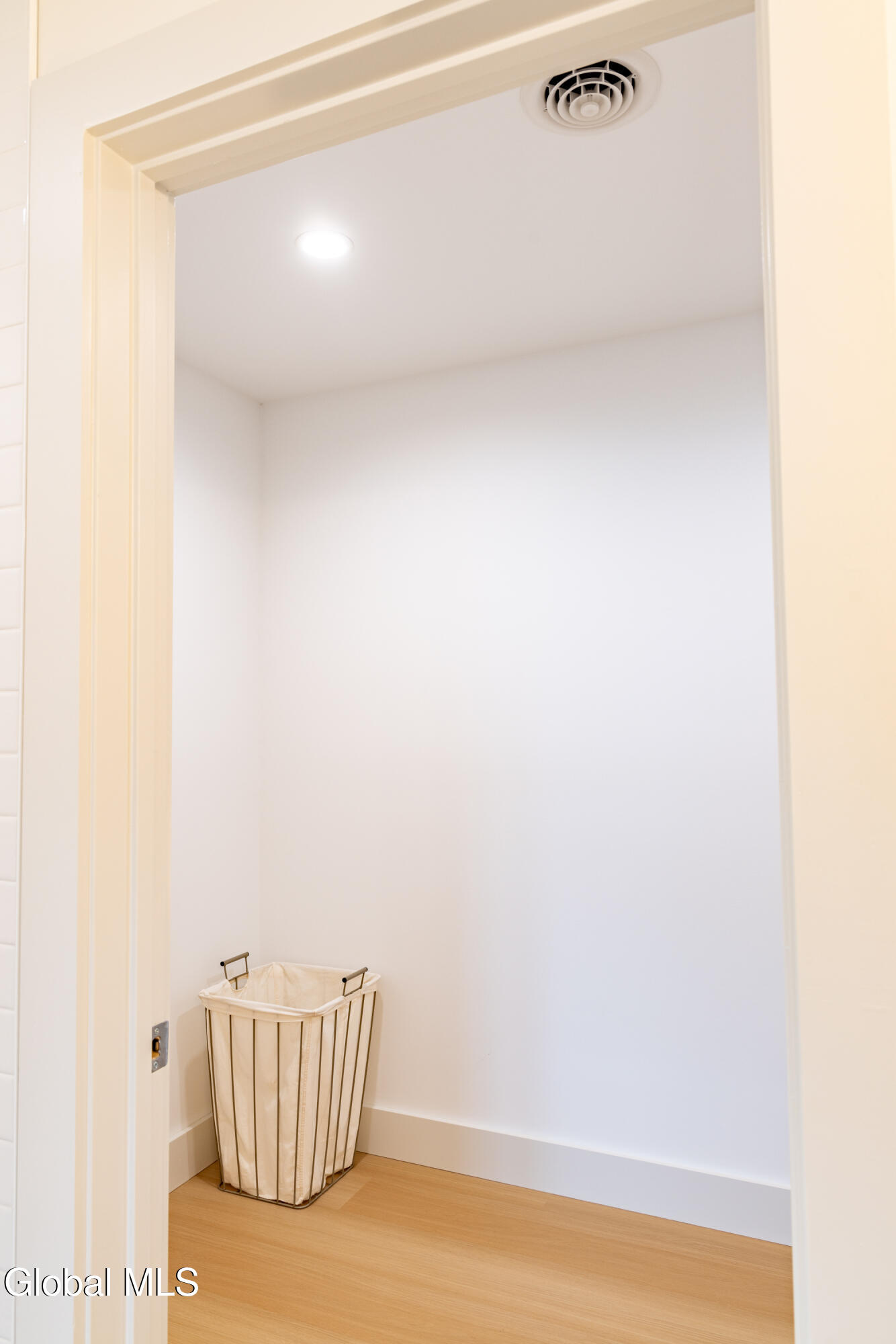 133 Marjorie Lane, Unit 1 Middleburgh, NY 12122 - Photo 36 of 47 133-1_0035