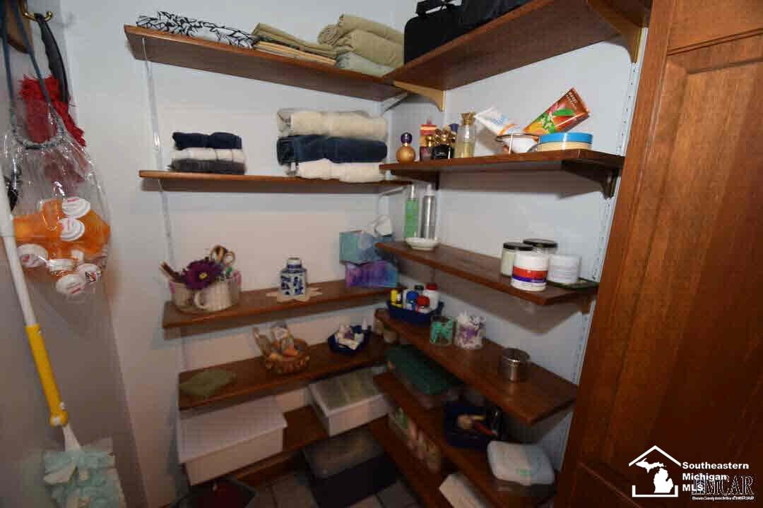 2344 Wells Road Dundee, MI 48131 - Photo 12 of 30