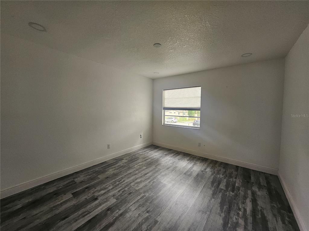 5802 Mohr Loop, Unit 5802 5804 5806 5808 Tampa, FL 33615 - Photo 22 of 40 a view of an empty room and window