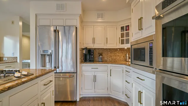 $1,295,000 | 19 Money Point Road, Stonington, CT 06355