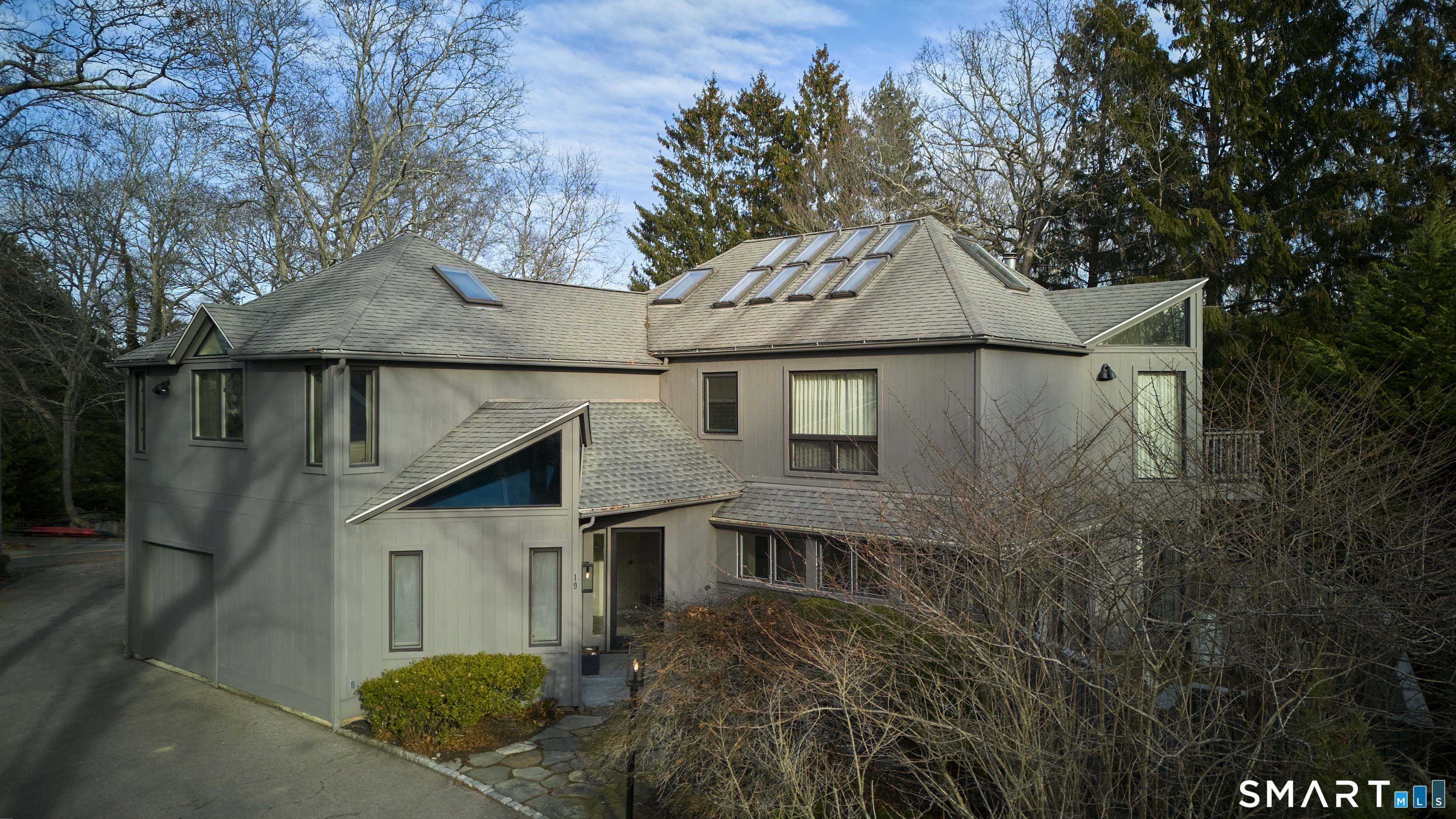 19 Money Point Road Stonington, CT 06355 - Photo 5 of 34