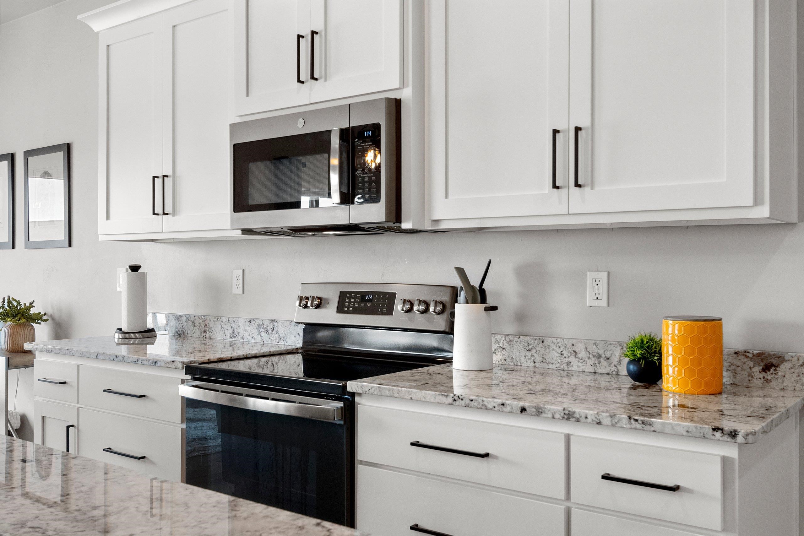 2885 Sussex Road Green Bay, WI 54311 - Photo 16 of 72