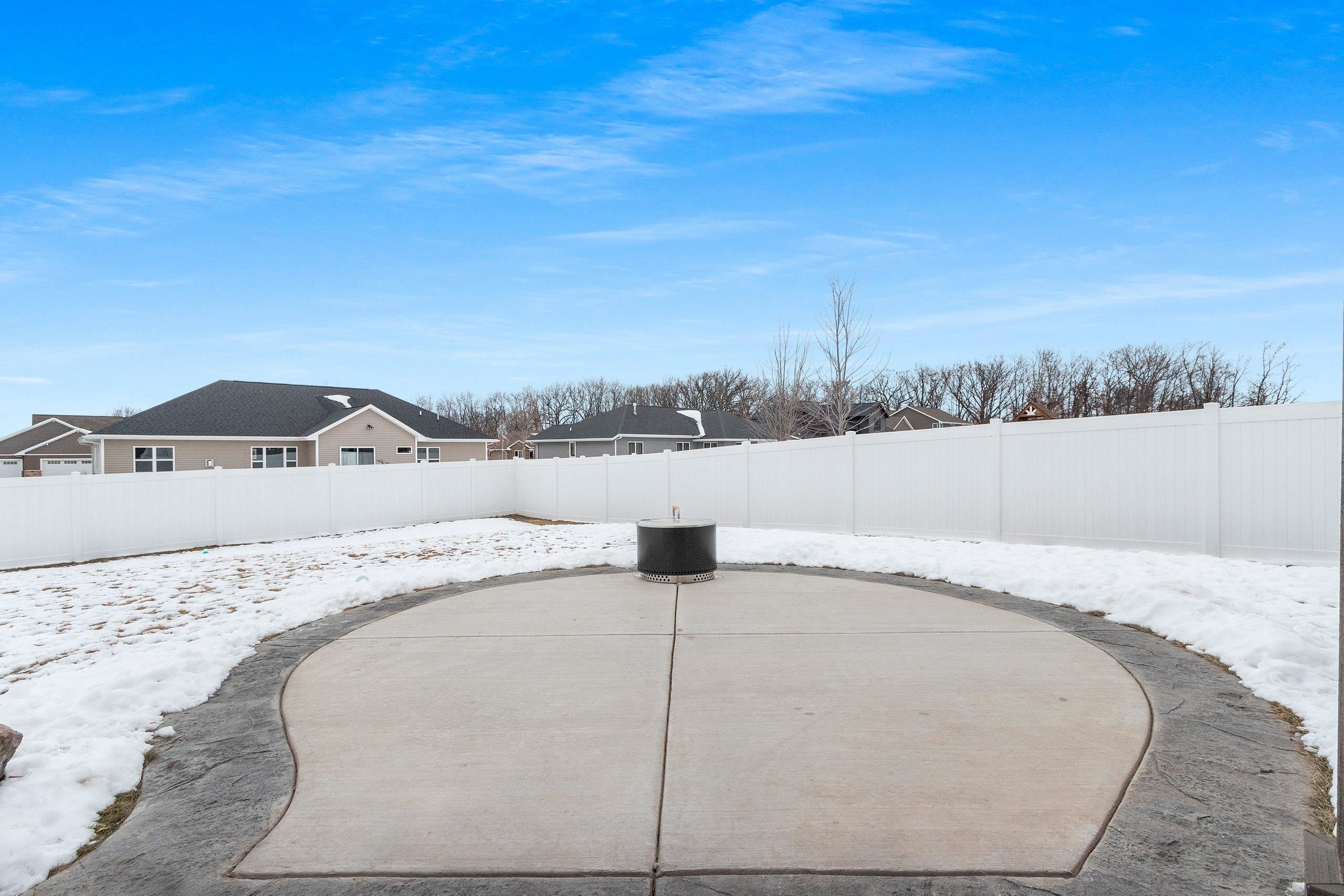 2885 Sussex Road Green Bay, WI 54311 - Photo 56 of 72