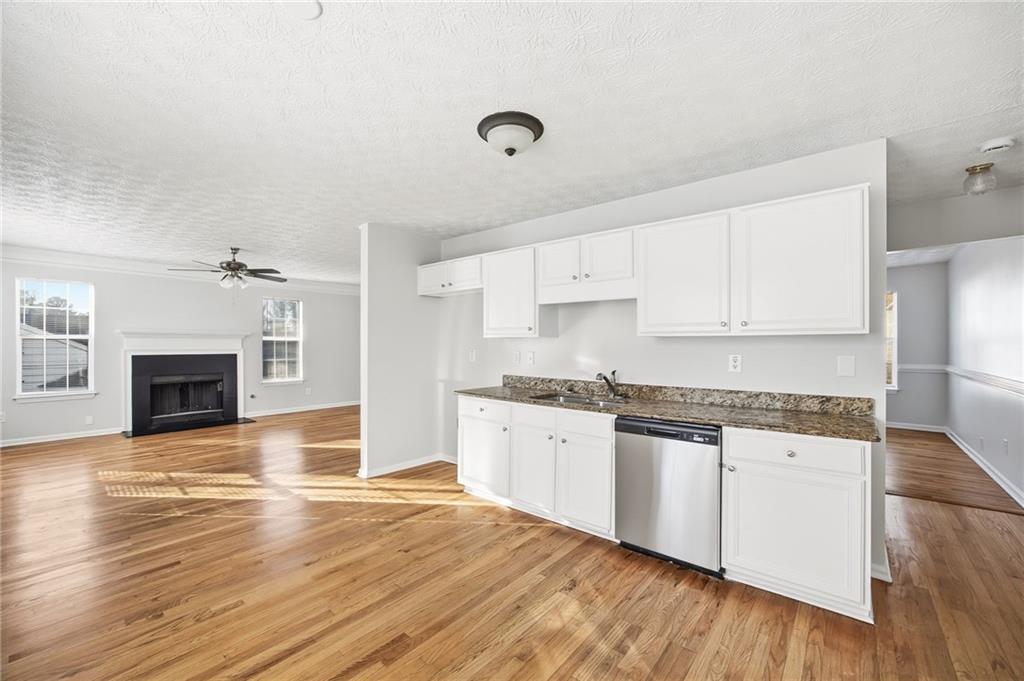 1237 Ling Way Austell, GA 30168 - Photo 4 of 29