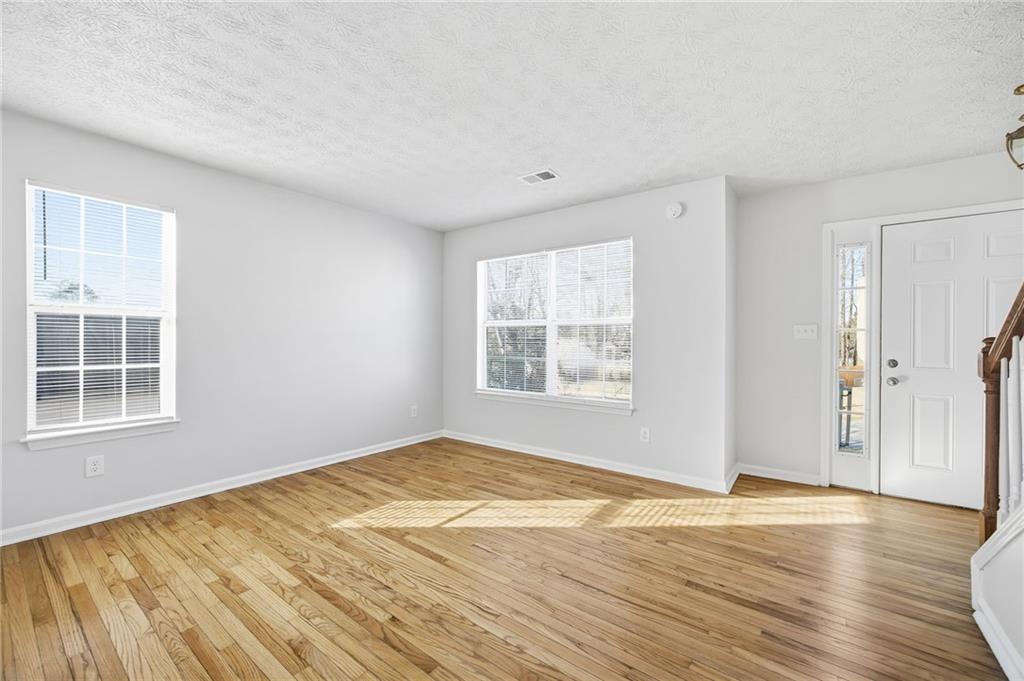 1237 Ling Way Austell, GA 30168 - Photo 6 of 29