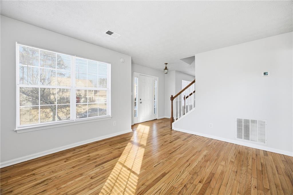 1237 Ling Way Austell, GA 30168 - Photo 7 of 29