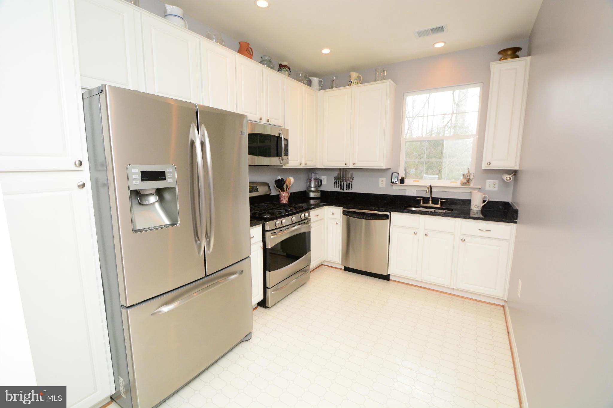11406 Windleaf Court, Unit N Reston, VA 20194 - Photo 12 of 24 Kitchen