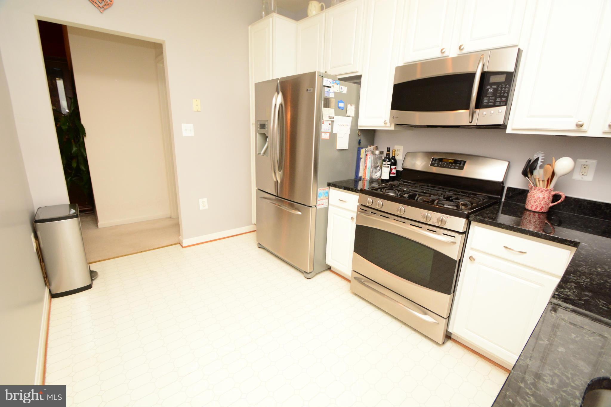 11406 Windleaf Court, Unit N Reston, VA 20194 - Photo 13 of 24 Kitchen