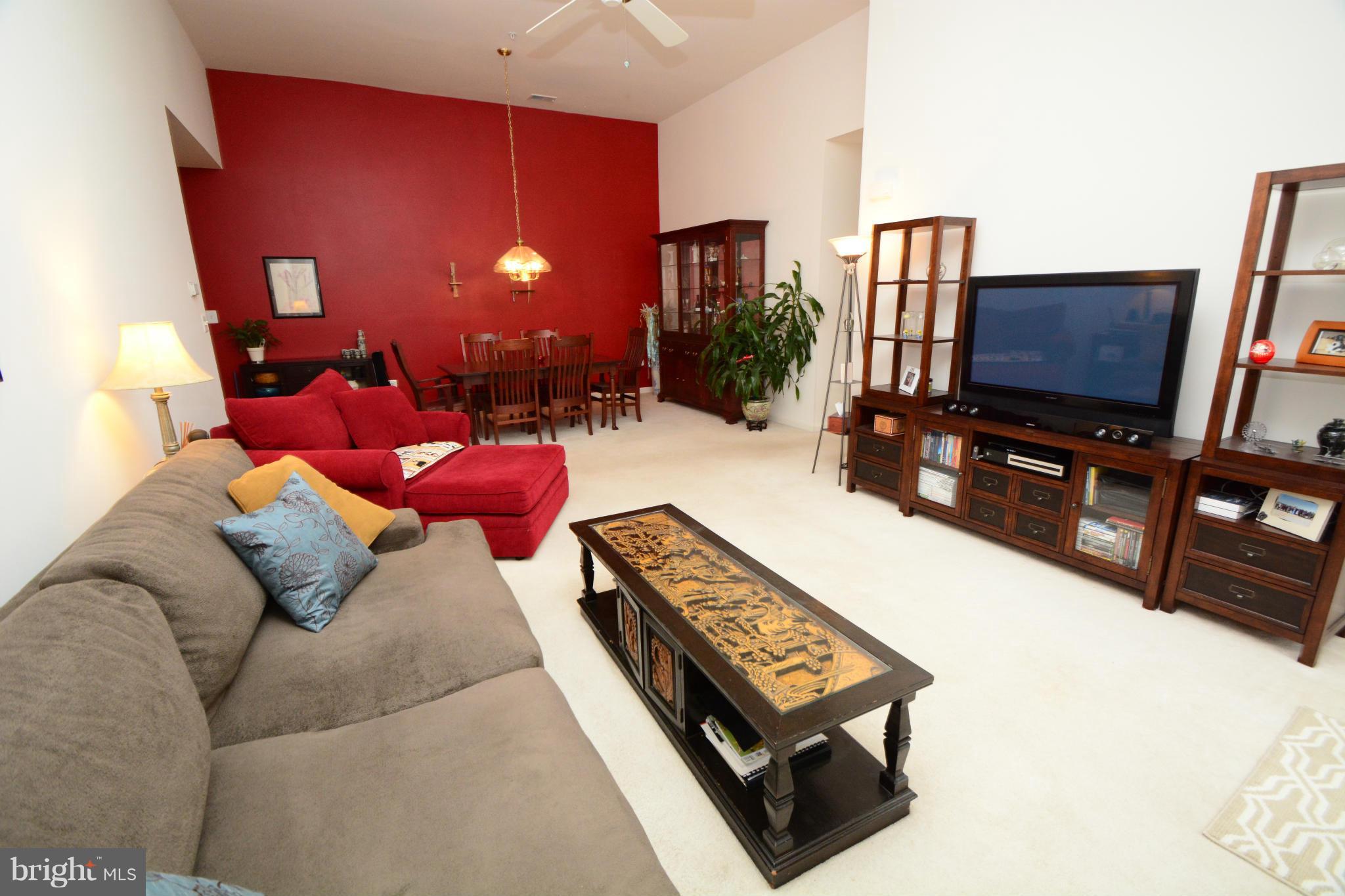 11406 Windleaf Court, Unit N Reston, VA 20194 - Photo 3 of 24 Living Room