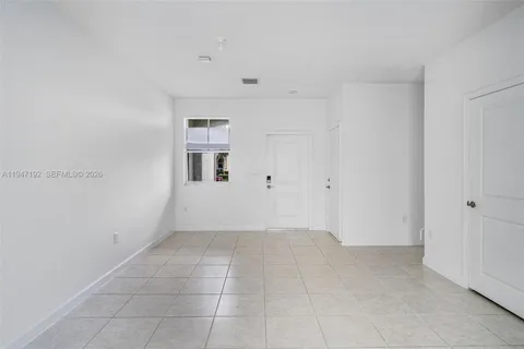$348,000 | 2649 Southeast 13th Street, Unit 2649, Homestead, FL 33035