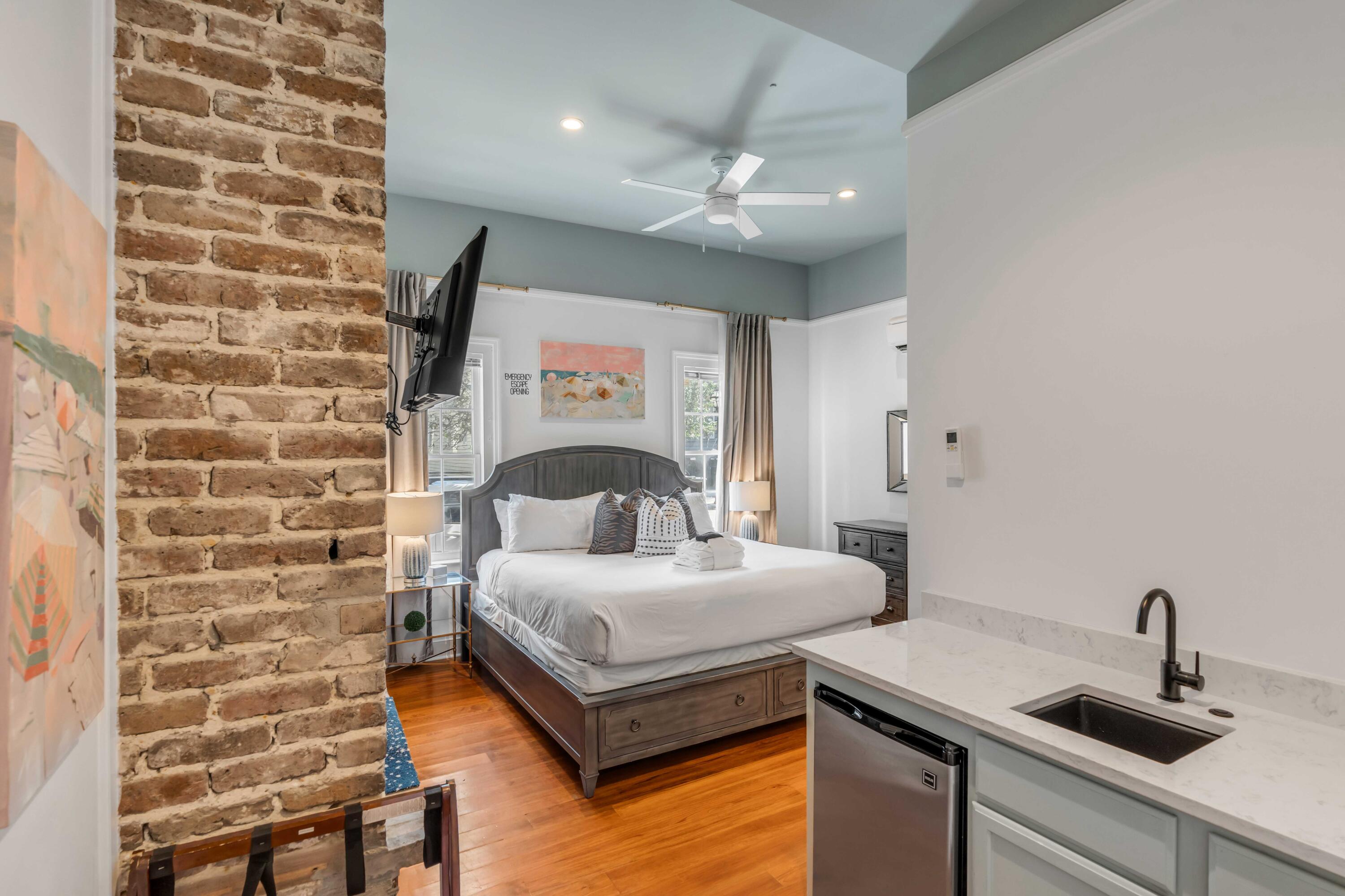 40 Spring Street, Unit A & B Charleston, SC 29403 - Photo 11 of 42 DSC01287