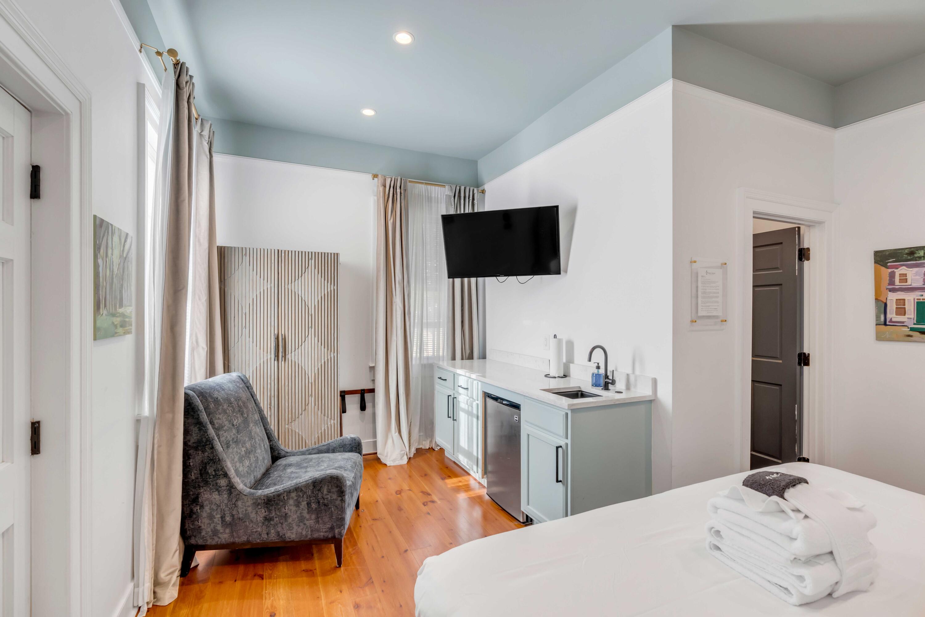 40 Spring Street, Unit A & B Charleston, SC 29403 - Photo 33 of 42 DSC01457