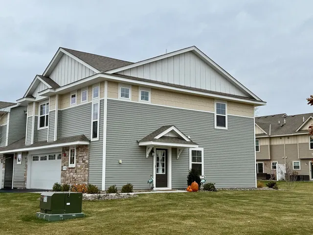 $369,000 | 2170 Bay Drive, Lino Lakes, MN 55038